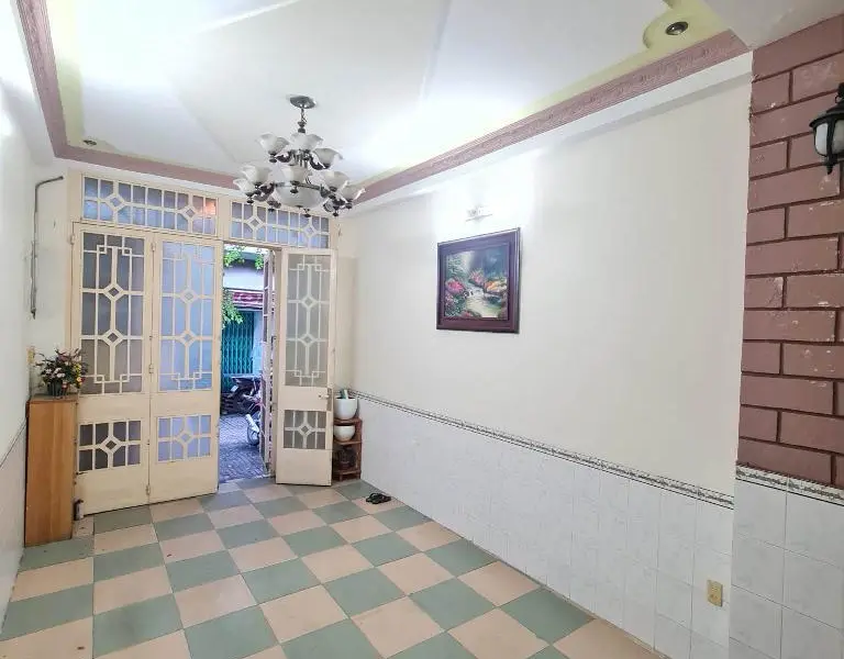 Nhà Đẹp 4 Lầu Tại Tân Sơn Nhất - Giá Cạnh Tranh... Bán nhà riêng tại Tân Sơn Nhất, Hồ Chí Minh 01