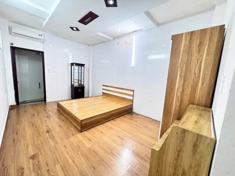 Căn Nhà 7 Phòng Ngay Trung Tâm Tân Bình... Bán nhà riêng tại Tân Sơn, Hồ Chí Minh 01