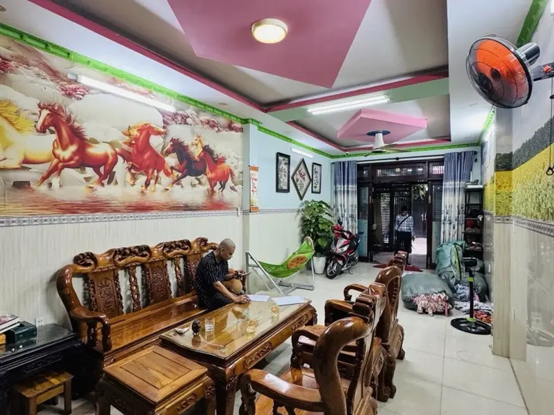 Cơ hội sở hữu nhà 3 tầng kiên cố tại Bình Tân với dòng tiền cho thuê ổn định... Bán nhà riêng tại Bình Hưng Hòa, Hồ Chí Minh 01