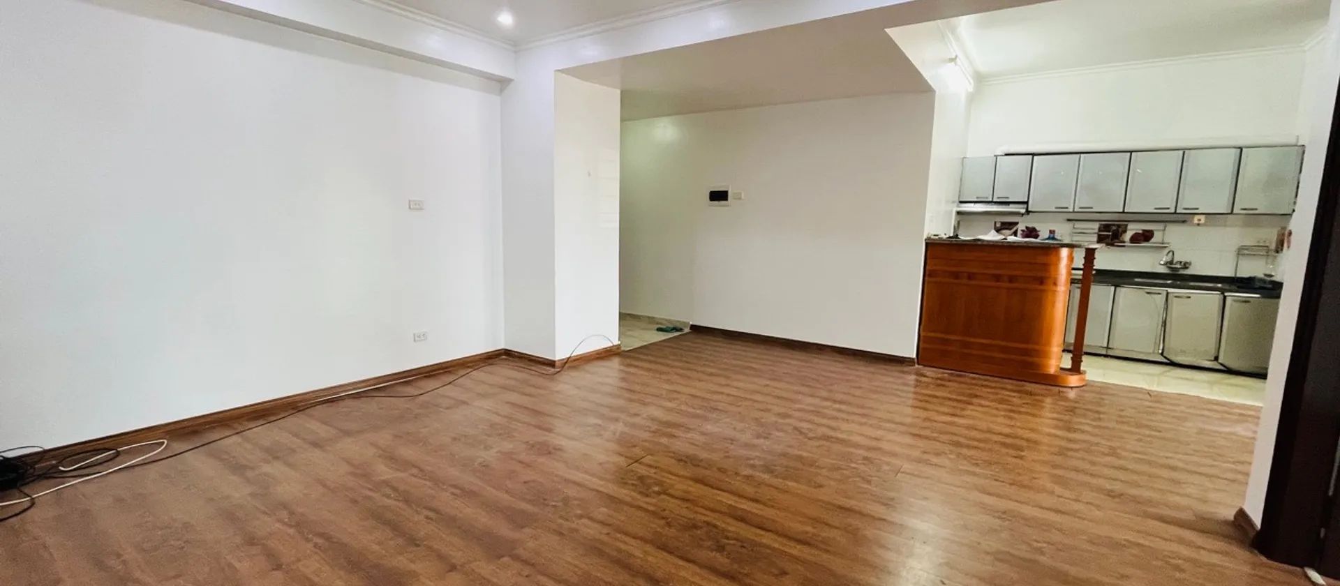 Căn hộ 3 phòng ngủ rộng 111m² tại Ba Đình, sổ đỏ sang tên ngay... Bán căn hộ chung cư tại Ba Đình, Hà Nội 01