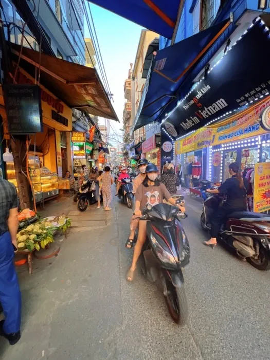 🔥 24 TỶ – NHÀ MẶT PHỐ Đại Từ, ĐƯỜNG Ô TÔ , VIEW HỒ, KINH DOANH HÁI RA TIỀN! 🔥
💎 Nhà mặt phố Đại... Bán nhà mặt phố tại Định Công, Hà Nội 01