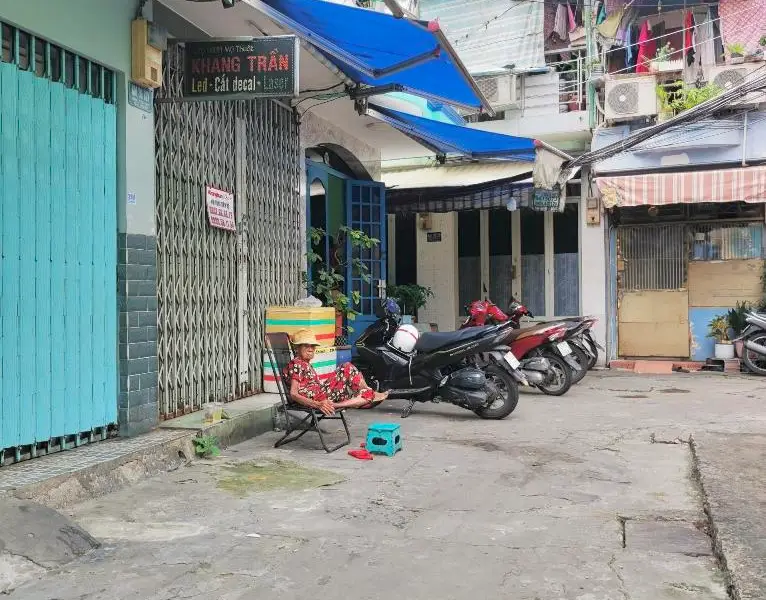 Nhà xinh 3 tầng khu trung tâm, vào ở ngay!... Bán nhà riêng tại Hòa Hưng, Hồ Chí Minh 01