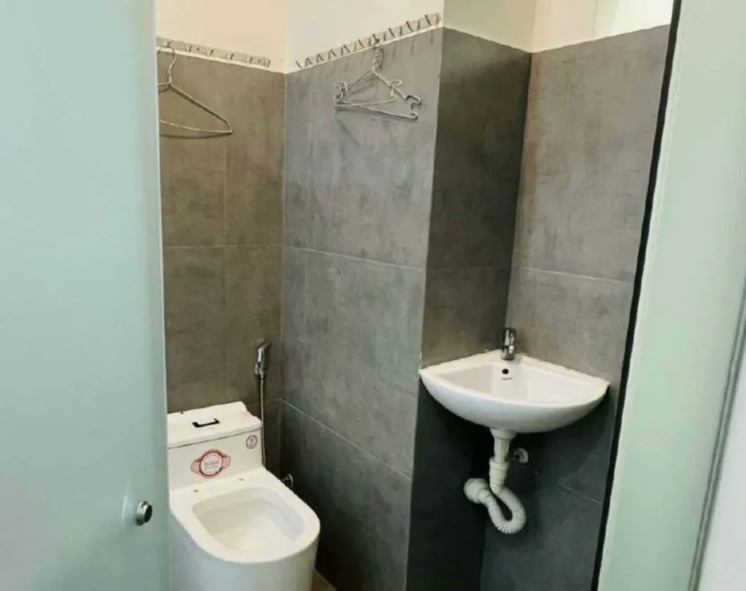 Nhà 5 Tầng Trung Tâm Phú Nhuận - Hẻm Thông, Giá Sốc... Bán nhà riêng tại Cầu Kiệu, Hồ Chí Minh 01