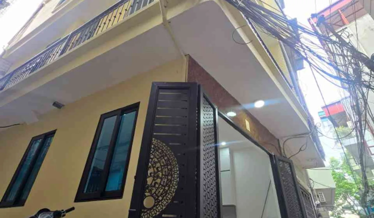 CẦU GIẤY- LÔ GÓC - NGÕ THÔNG - THANG MÁY - Ô TÔ ĐỖ CỬA - 6 TẦNG GIÁ 11,8 TỶ LH 0387354682... Bán nhà riêng tại Cầu Giấy, Hà Nội 01