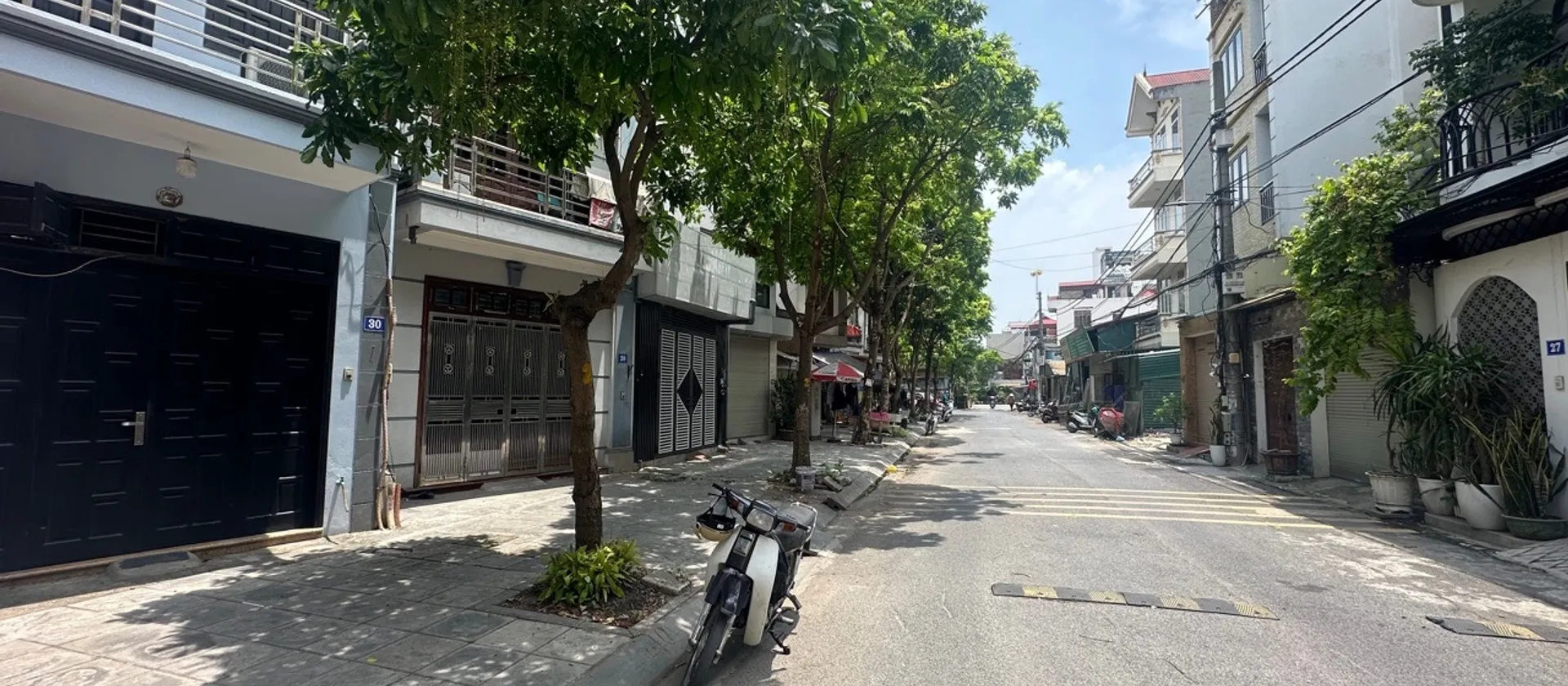 🏡 BÁN ĐẤT TẶNG NHÀ C4 – CHỦ ĐANG CHO THUÊ 6 TRIỆU/THÁNG
❌ACE lưu ý Sổ thực tế nở hậu.hiện tại sổ đ... Bán đất tại Việt Hưng, Hà Nội 01