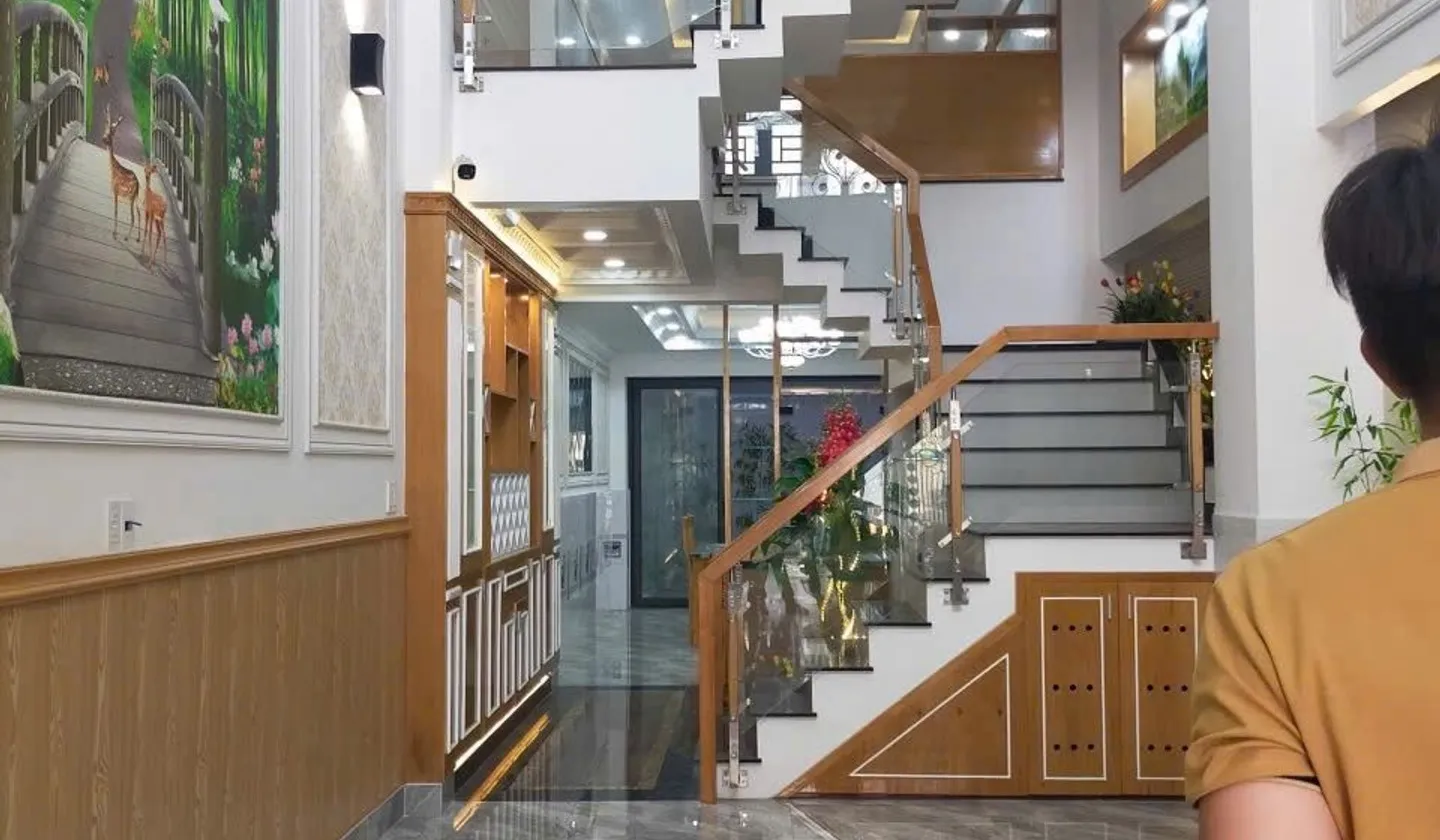 MT TÂN CHÁNH HIỆP 17- 150M RA TRẦN THỊ NĂM- 5 TẦNG BTCT- XE HƠI TRONG NHÀ- NỘI THẤT CAO CẤP... Bán nhà mặt phố tại Trung Mỹ Tây, Hồ Chí Minh 01