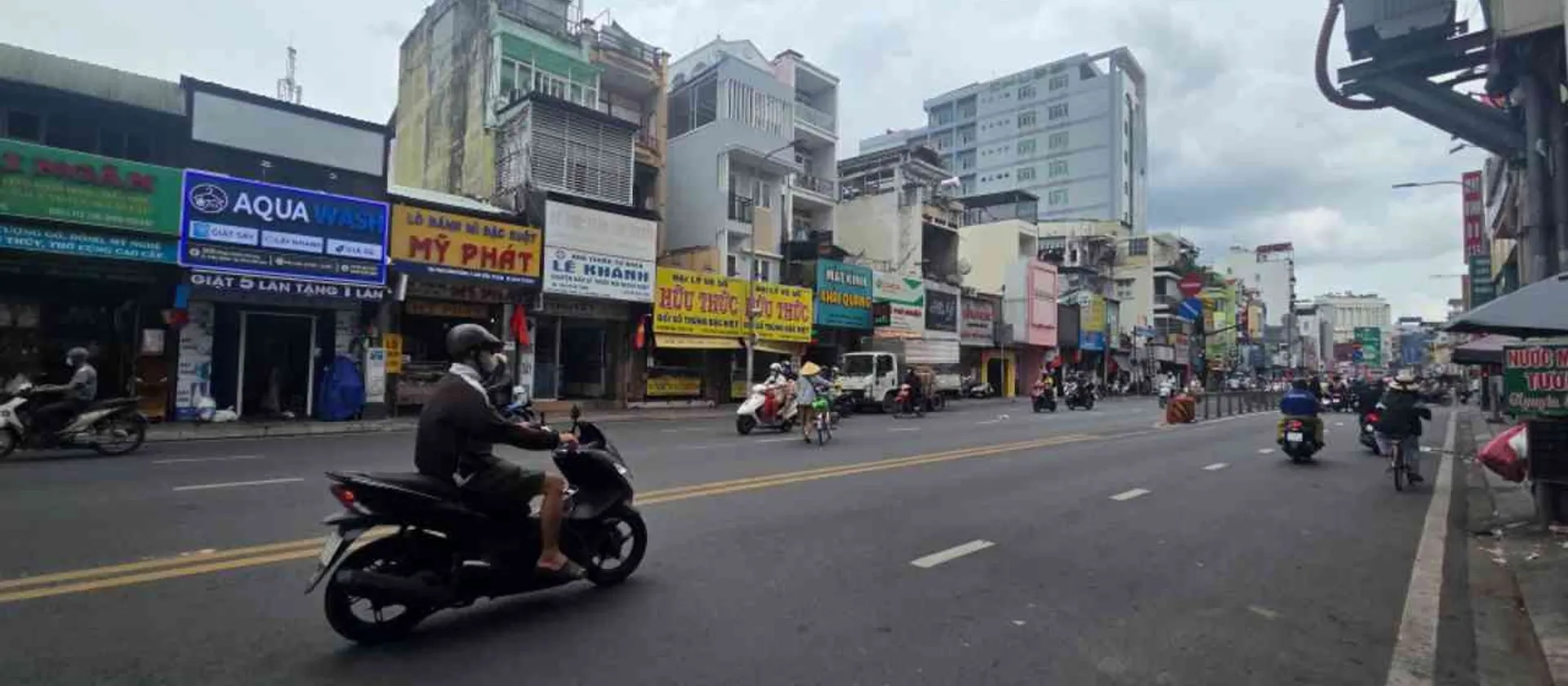 Nhà mặt phố siêu vị trí, giá chạm đáy, kẹt tiền phải bán ngay... Bán nhà mặt phố tại Cầu Kiệu, Hồ Chí Minh 01
