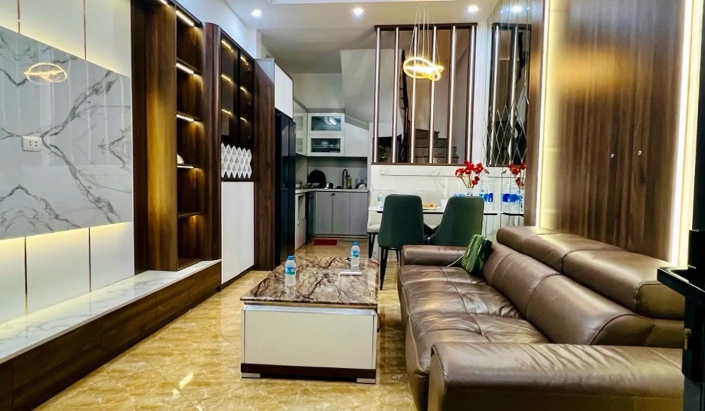 Nhà 5 Tầng Trung Tâm Cầu Giấy - Vị Trí Vàng, Sổ Đỏ Chính Chủ... Bán nhà riêng tại Cầu Giấy, Hà Nội 01