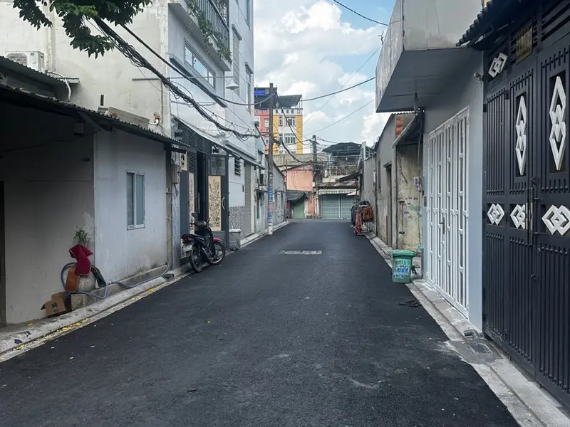 Nhà bán sổ riêng,2 tầng hẻm xe tải an ninh tại Trung Mỹ Tây, quận 12
giá 5,2 tỷ... Bán nhà riêng tại Trung Mỹ Tây, Hồ Chí Minh 01