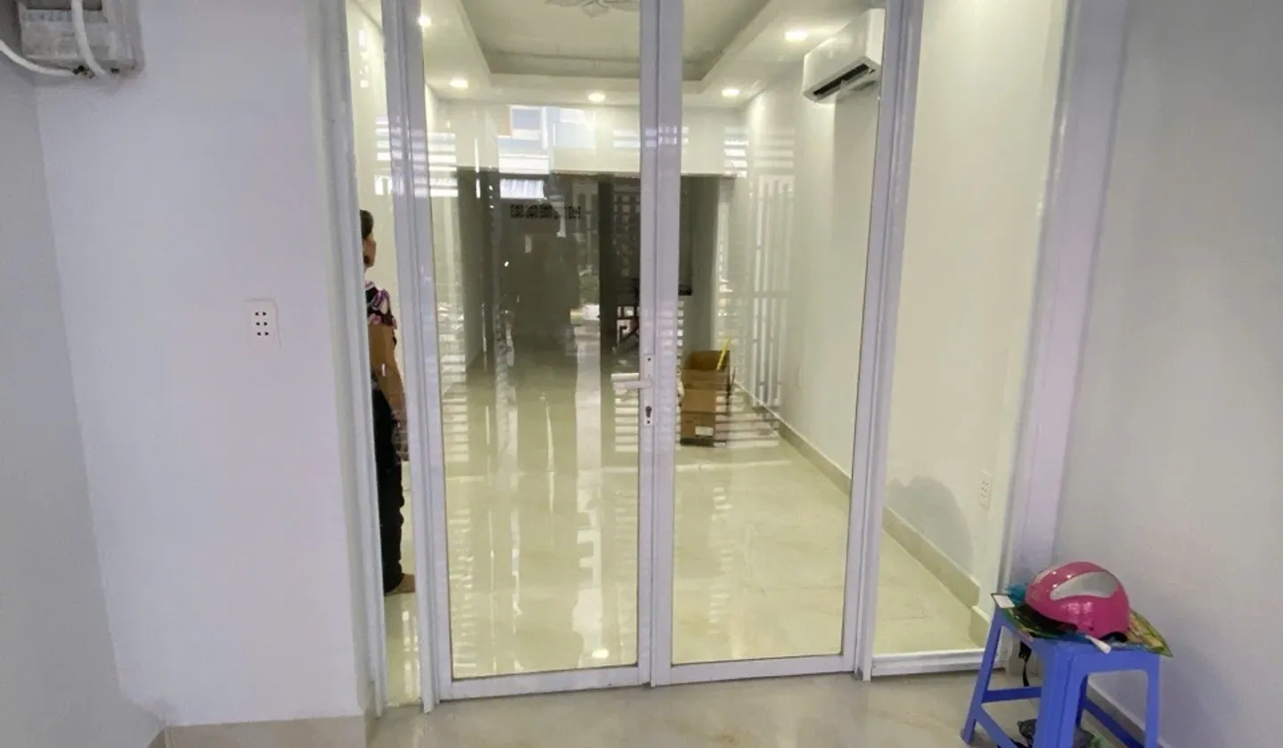 Bán shophouse 23m2 mặt tiền đường Đinh Liệt, giá 2.55 tỷ... Bán Shophouse tại Phú Thọ Hòa, Hồ Chí Minh 01