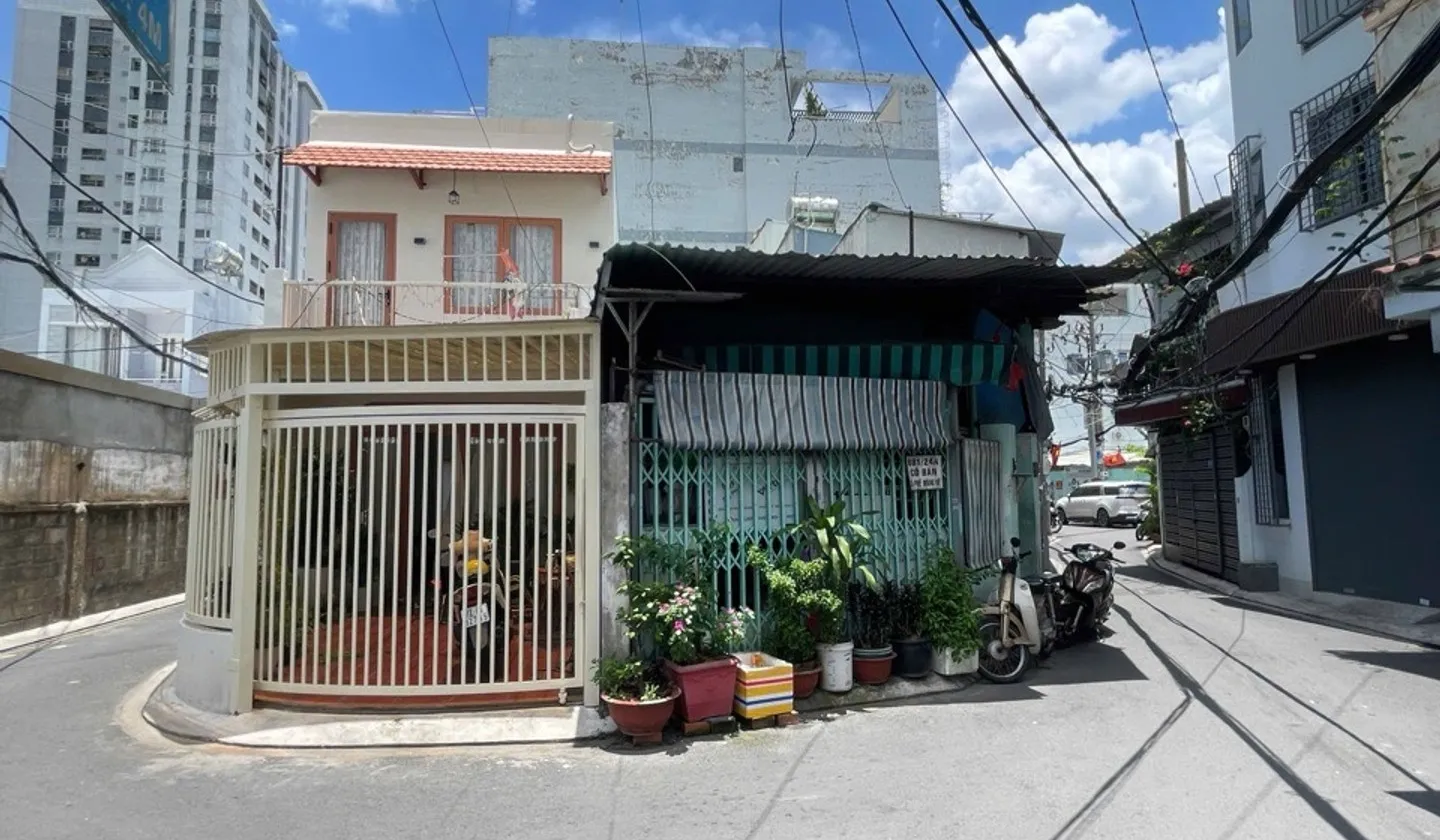 Bán nhà 2 tầng lô góc 2 mặt thoáng, diện tích 63m² tại quận Tây Hồ... Bán nhà riêng tại Tân Phú, Hồ Chí Minh 01