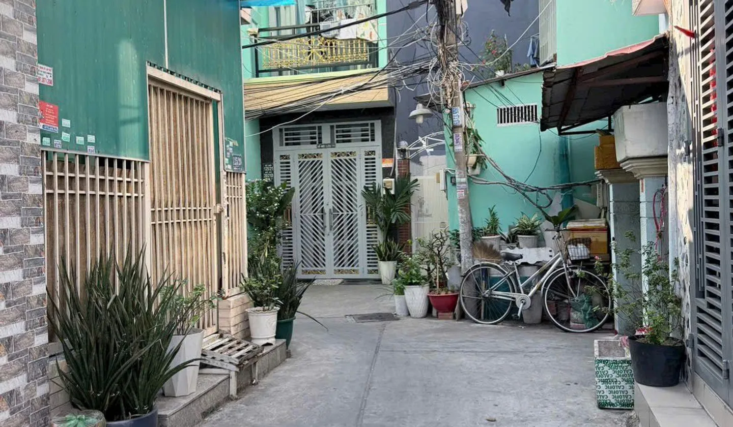 Bán nhà riêng 2 tầng 71,5m2 quận 8 phường Chánh Hưng hướng tây nam pháp lý rõ ràng... Bán nhà riêng tại Chánh Hưng, Hồ Chí Minh 01