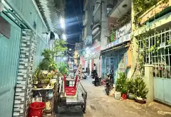 Bán nhà riêng 4 tầng 5 phòng ngủ tại phường Chánh Hưng, Hồ Chí Minh... Bán nhà riêng tại Chánh Hưng, Hồ Chí Minh 01