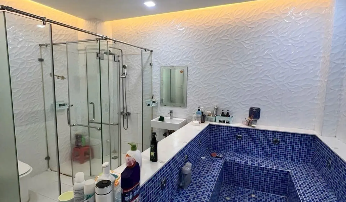 Nhà đẹp 4 tầng, vào ở ngay, 4x14m, đường Nguyễn Tri Phương, Quận 10, nhỉnh 8tỷ,... Bán nhà riêng tại Vườn Lài, Hồ Chí Minh 01