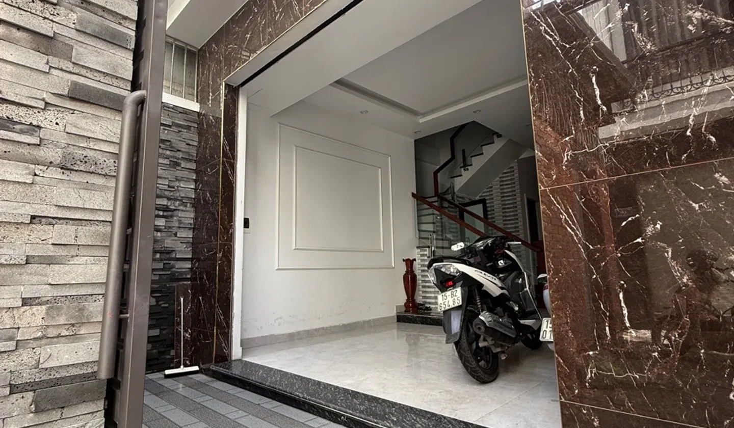 Nhà riêng 4 tầng thiết kế hiện đại tại khu dân cư trung tâm Lê Chân, Hải Phòng... Bán nhà riêng tại Lê Chân, Hải Phòng 01