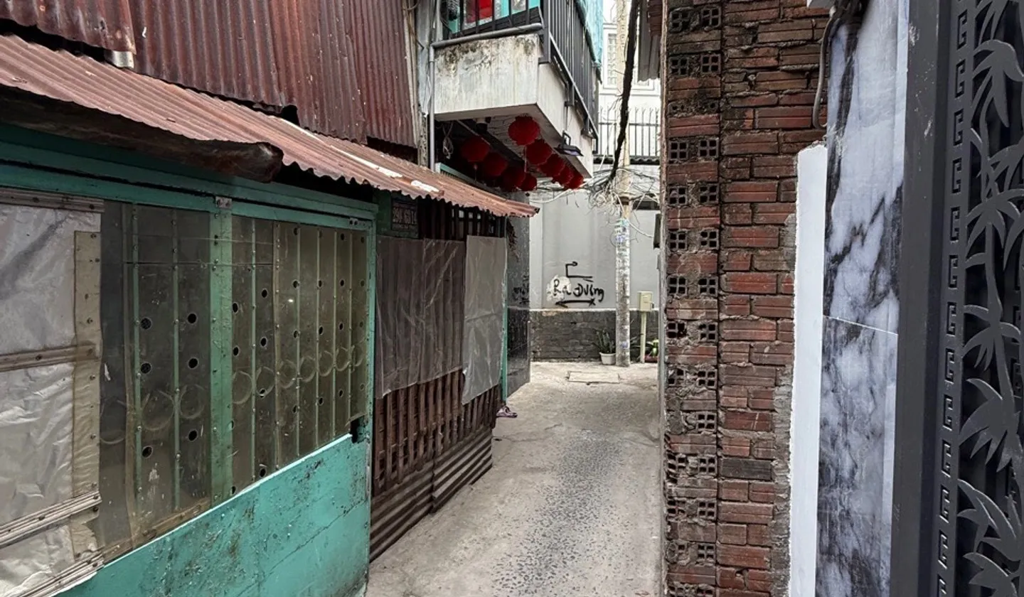 Bán nhà riêng 3 tầng Quận 8 gần Quận 5 - Diện tích 34.6m² pháp lý rõ ràng... Bán nhà riêng tại Chánh Hưng, Hồ Chí Minh 01