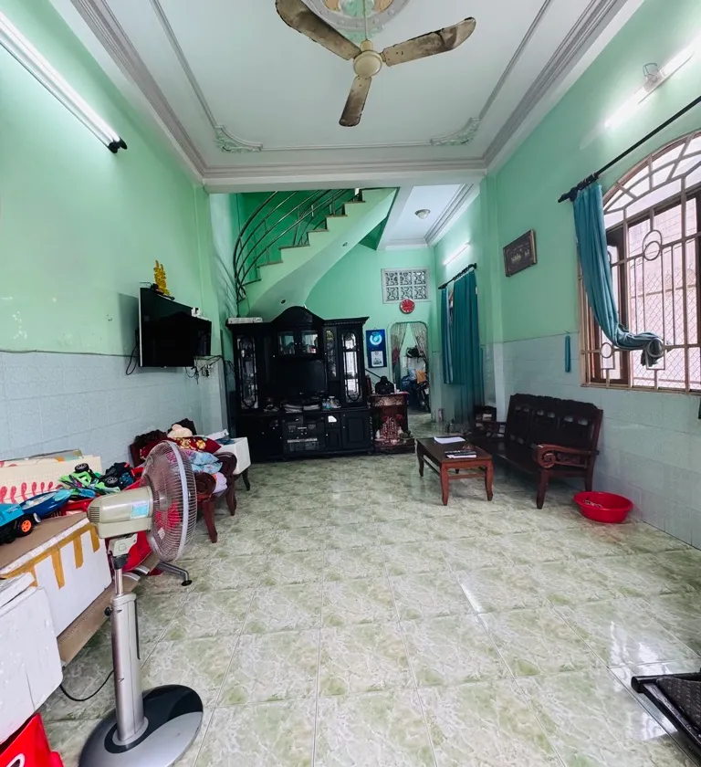 Bán nhà Bình Trị Đông, Bình Tân
113m2. - 3 tầng - hai mặt tiền
5.2 x 22. Giá 8ty4... Bán nhà riêng tại Bình Trị Đông, Hồ Chí Minh 01