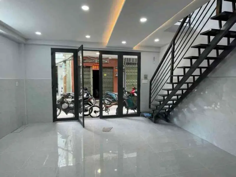 BÁN NHÀ 2 TẦNG Q11 - NGANG RỘNG 5.2M - DÒNG TIỀN 6.5 TR/THÁNG - GIÁ CHỐT NHANH... Bán nhà riêng tại Minh Phụng, Hồ Chí Minh 01