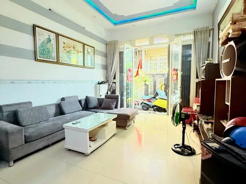 Bán Nhà 4 Tầng Hẻm Xe Hơi Phường Bình Phú, Quận 6 – 50m² – Tặng Full Nội Thất – Chỉ Hơn 5 Tỷ... Bán nhà riêng tại Phú Định, Hồ Chí Minh 01
