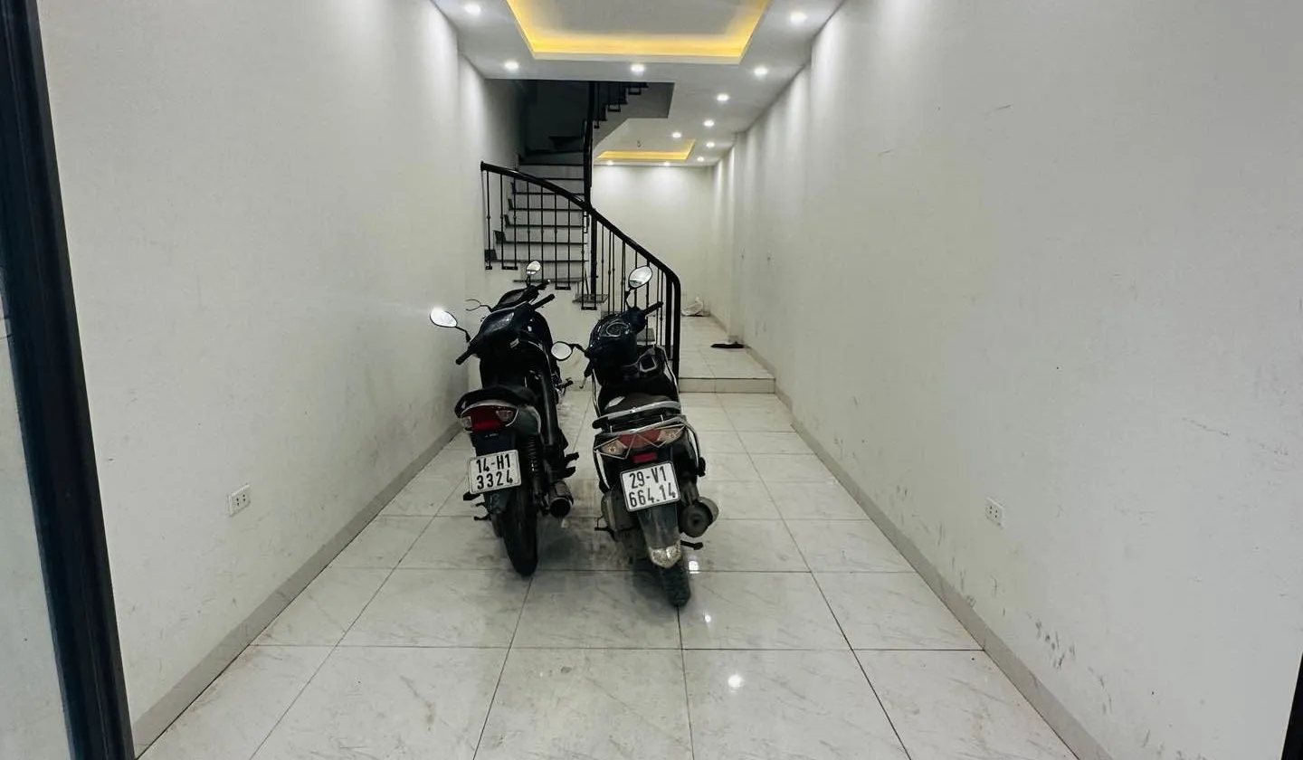 Bán nhà mặt phố Phường Xuân Phương Hà Nội 41m² 5 tầng giá 11,5 tỷ... Bán nhà mặt phố tại Xuân Phương, Hà Nội 01