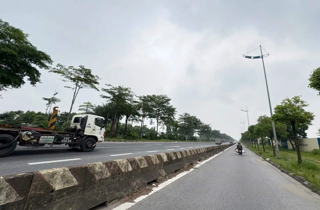 🌺 TP THÔNG MINH - 3 OTO TRÁNH VỈE HÈ RỘNG RÃI - GIÁP TRƯỜNG HỌC ĐẠT CHUẨN QUỐC GIA - QL5 CHỈ 100M... Bán đất tại Vĩnh Thanh, Hà Nội 01
