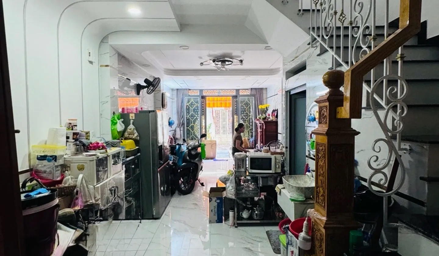 Cơ hội sở hữu nhà 5 tầng hiện đại tại Bình Tân, hẻm rộng thoáng giá tốt... Bán nhà riêng tại Bình Trị Đông, Hồ Chí Minh 01