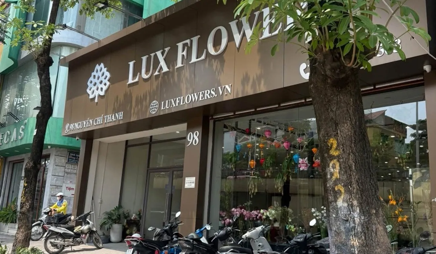 Nhà mặt phố rộng rãi phường Láng - Vị trí đắc địa, giá trị đầu tư cao... Bán nhà mặt phố tại Láng, Hà Nội 01