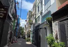 XE HƠI NGỦ TRONG NHÀ - HẺM 5M THÔNG TỨ TUNG - GẦN MẶT TIỀN - CHÍNH CHỦ LÂU ĐỜI!... Bán nhà riêng tại Tân Hòa, Hồ Chí Minh 01