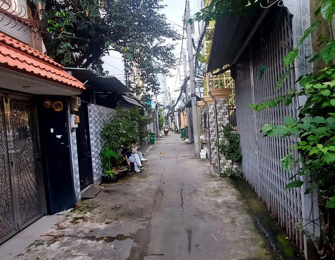 Bán nhà riêng 2 tầng mặt tiền 6.5m Phường 2 Quận 8, giá 13 tỷ... Bán nhà riêng tại Chánh Hưng, Hồ Chí Minh 01