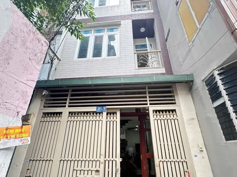 Nhà 4 tầng hiện đại tại Phú Nhuận, giá ưu đãi chỉ 9.7 tỷ... Bán nhà riêng tại Phú Nhuận, Hồ Chí Minh 01