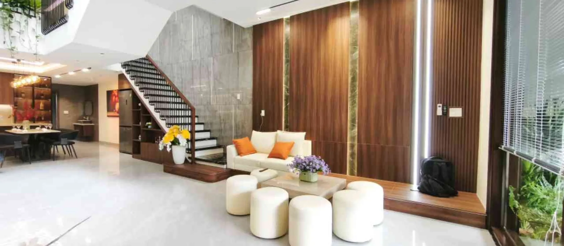 Bán nhà mặt phố 3 tầng hướng Nam tại Hoà Xuân, Đà Nẵng, diện tích 115m2, giảm giá 360 triệu... Bán nhà mặt phố tại Hòa Xuân, Đà Nẵng 01