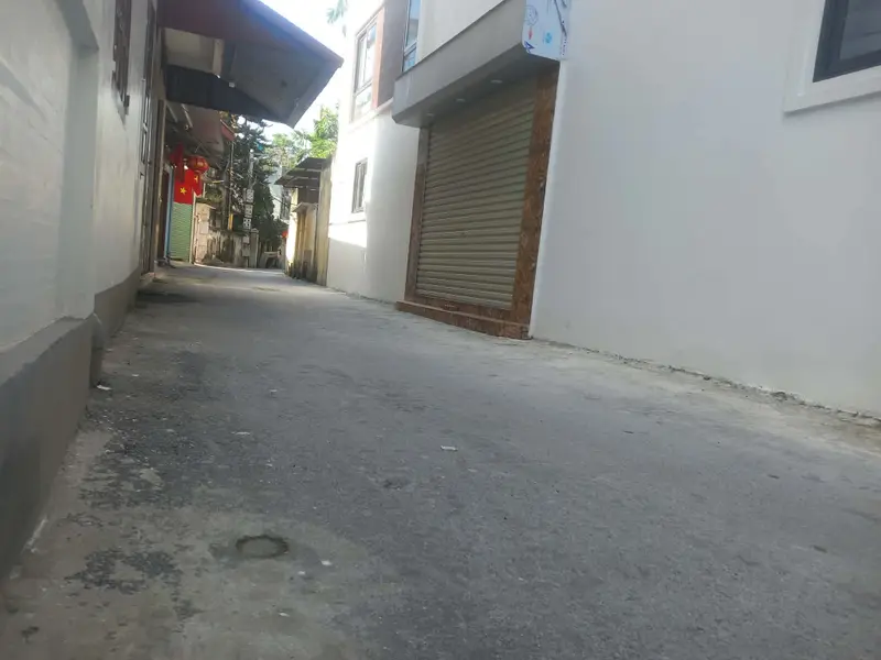 Bán nhà 2 tầng 2PN, diện tích 51 m², gần chợ và trường học tại Hồ Ngọc Lân... Bán nhà riêng tại Kinh Bắc, Bắc Ninh 01