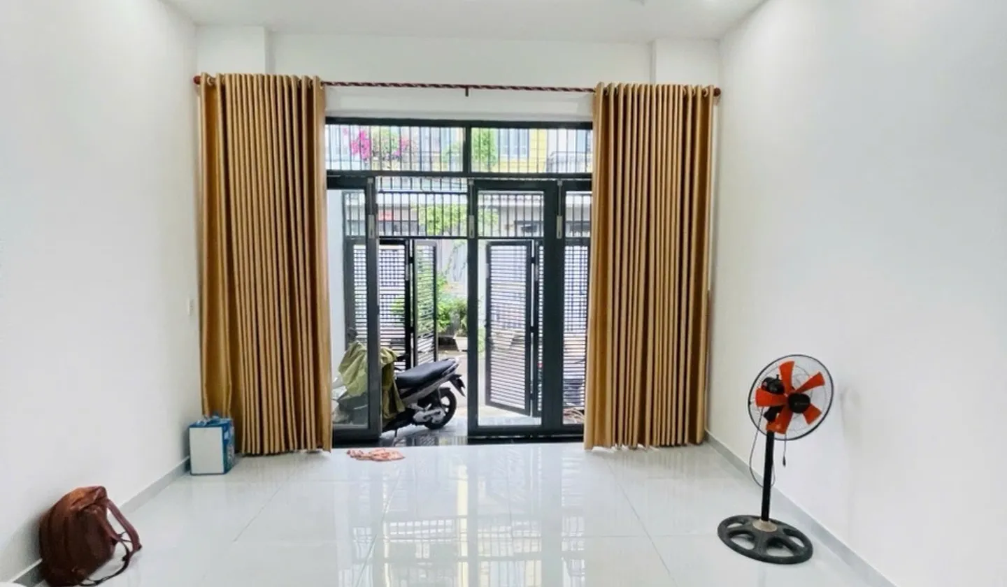Bán gấp nhà mới ngay chợ Mỹ Nga, hẻm 8m... Bán nhà riêng tại Bình Tân, Hồ Chí Minh 01
