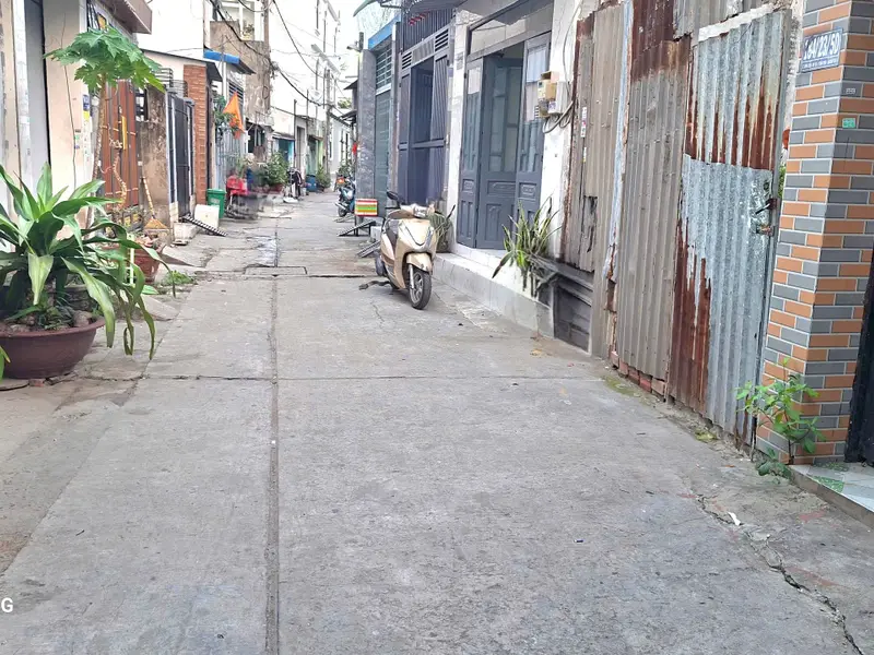 Nhà Lê Đình Cẩn 82m2,hẻm xe hơi nhỉnh 4ty... Bán nhà riêng tại Tân Tạo, Hồ Chí Minh 01