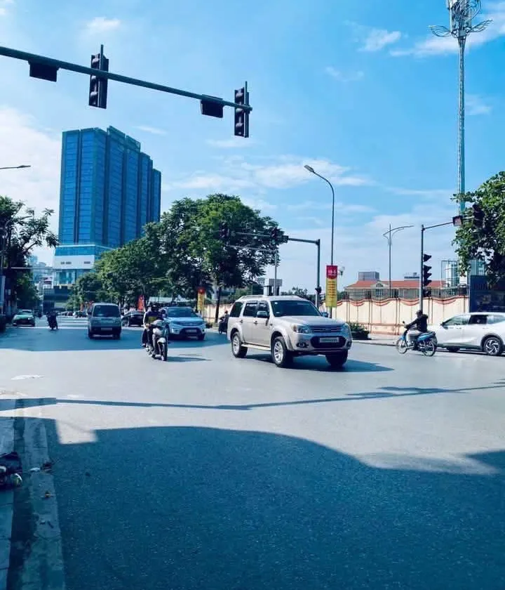 Cơ hội hiếm có-Nhà khu phân lô- Ô tô tránh-Vị trí đắc địa Lê Trọng Tấn... Bán nhà riêng tại Phương Liệt, Hà Nội 01