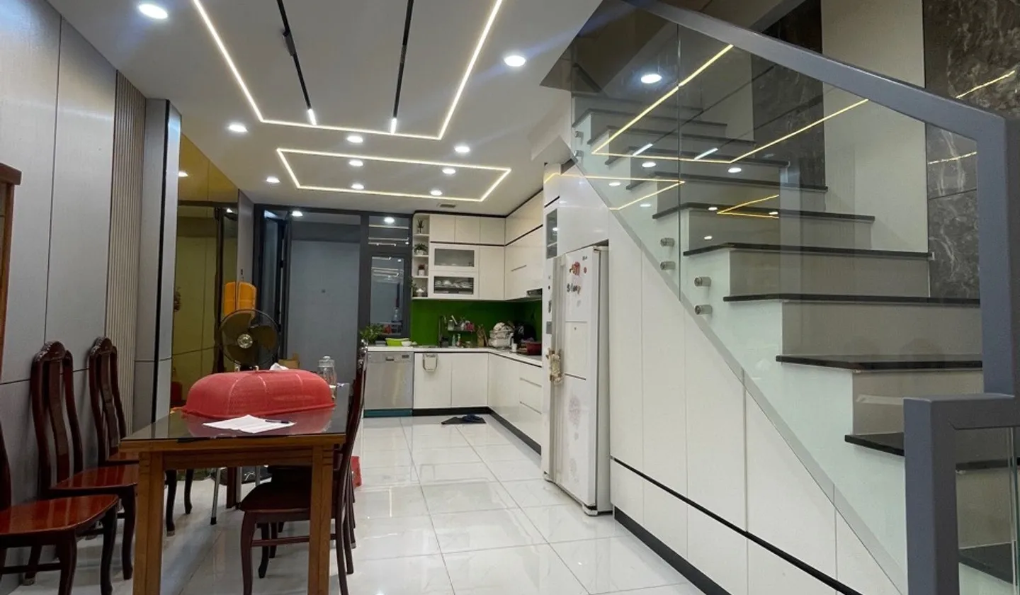 Bán nhà mặt phố Phan Huy Thực, Quận 7, 4 tầng, nội thất cao cấp, diện tích 70.3 m² -0934 194 634 E... Bán nhà mặt phố tại Tân Hưng, Hồ Chí Minh 01