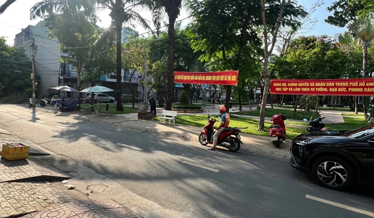 Bán nhà 5 tầng mặt tiền 4m khu Bông Sao giá 11.6 tỷ thương lượng... Bán nhà riêng tại Bình Đông, Hồ Chí Minh 01
