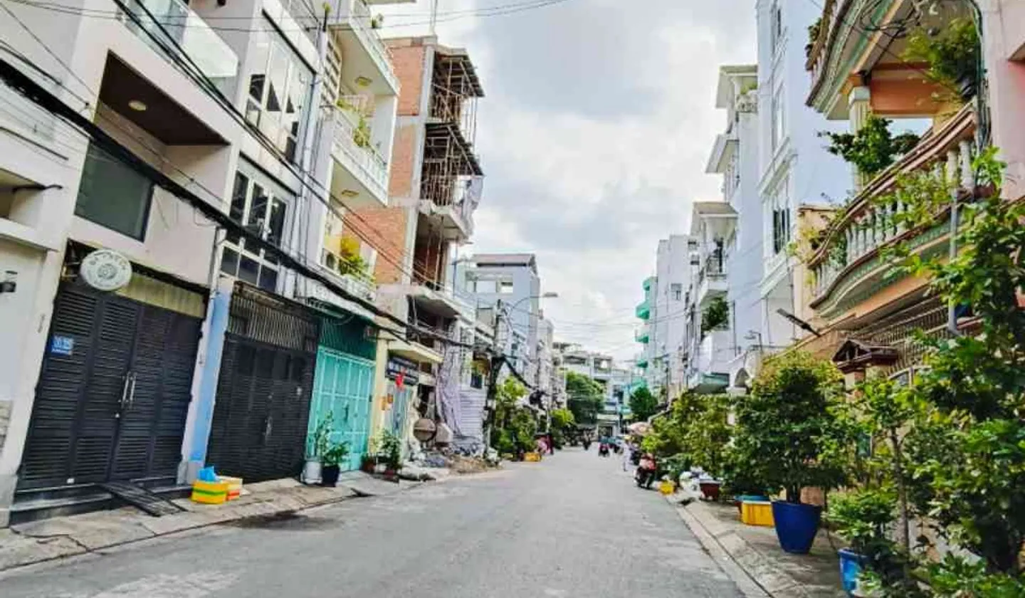 Hiếm Bán Khu Vực, Xe Hơi Tận Nhà Âu Dương Lân, Quận 8 ,Dt Ngang 4x17, Giá 8,Xtỷ... Bán nhà riêng tại Chánh Hưng, Hồ Chí Minh 01