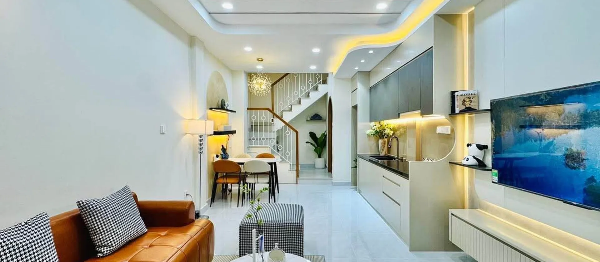 Nhà 3 tầng, 3 phòng ngủ, full nội thất tại Bạch Đằng giảm 400 triệu... Bán nhà riêng tại Gia Định, Hồ Chí Minh 01