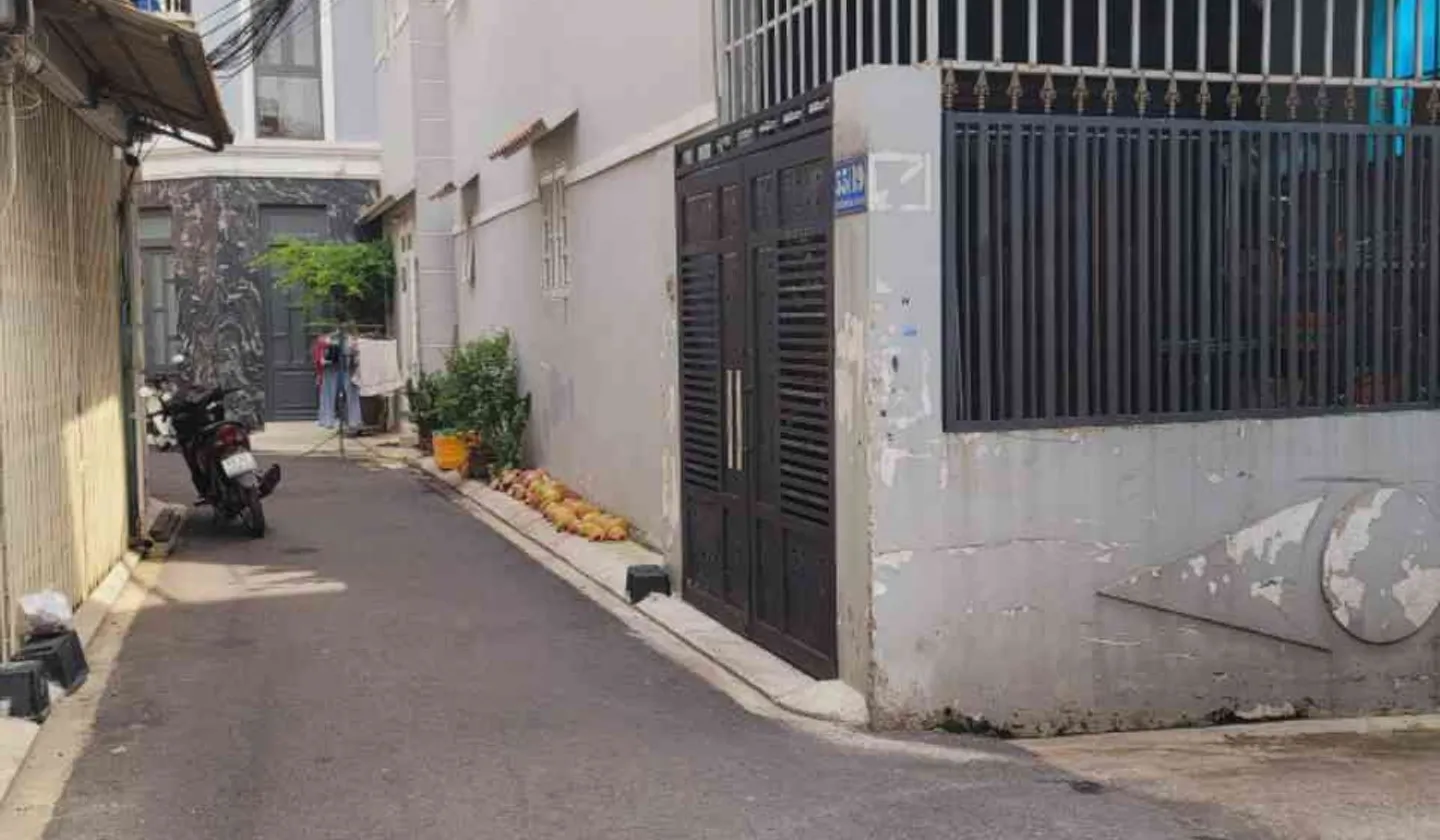 Nhà 3 tầng 3PN tại quận Tân Bình giá 4,68 tỷ... Bán nhà riêng tại Tân Sơn, Hồ Chí Minh 01