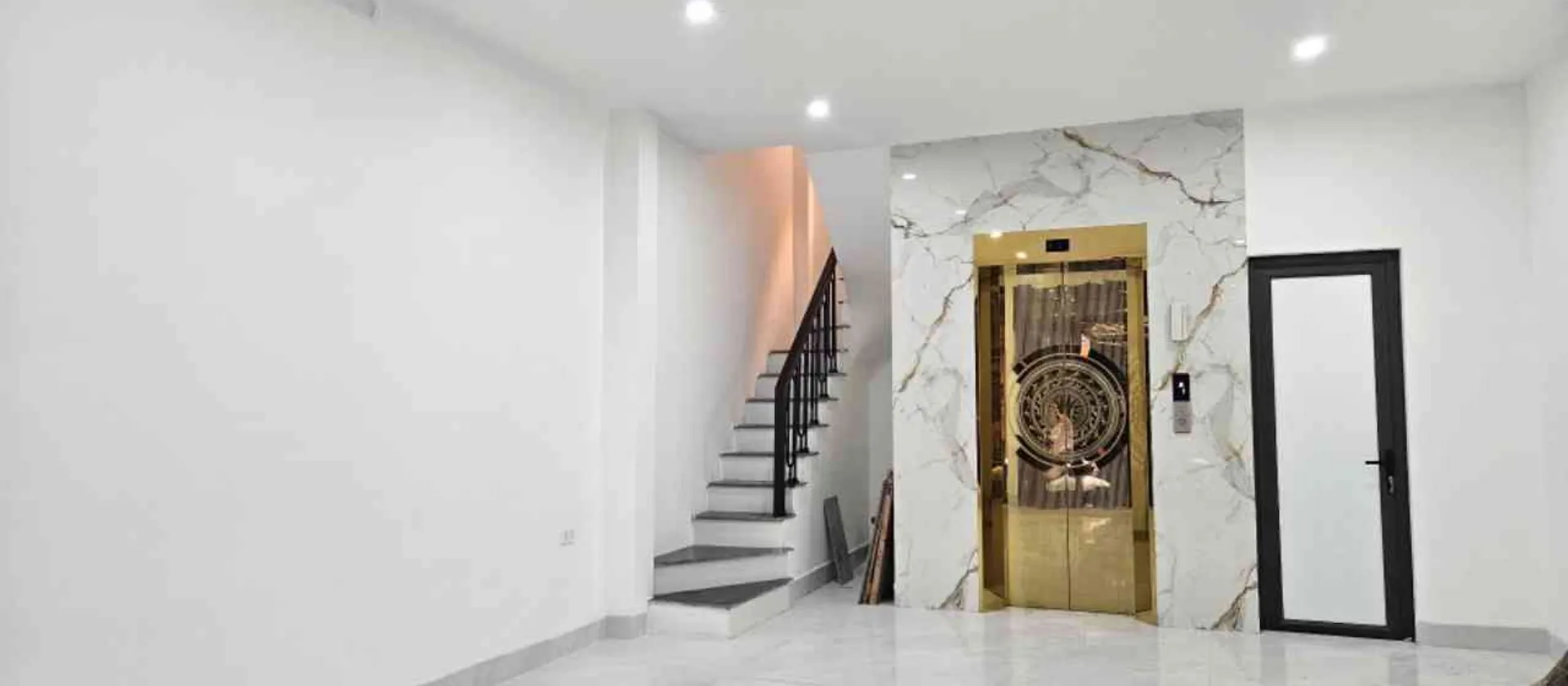 Trương Định Nhà 7 tầng thang máy mặt tiền rộng - cơ hội đầu tư siêu lợi nhuận - 16, 8Tỷ... Bán nhà riêng tại Tương Mai, Hà Nội 01