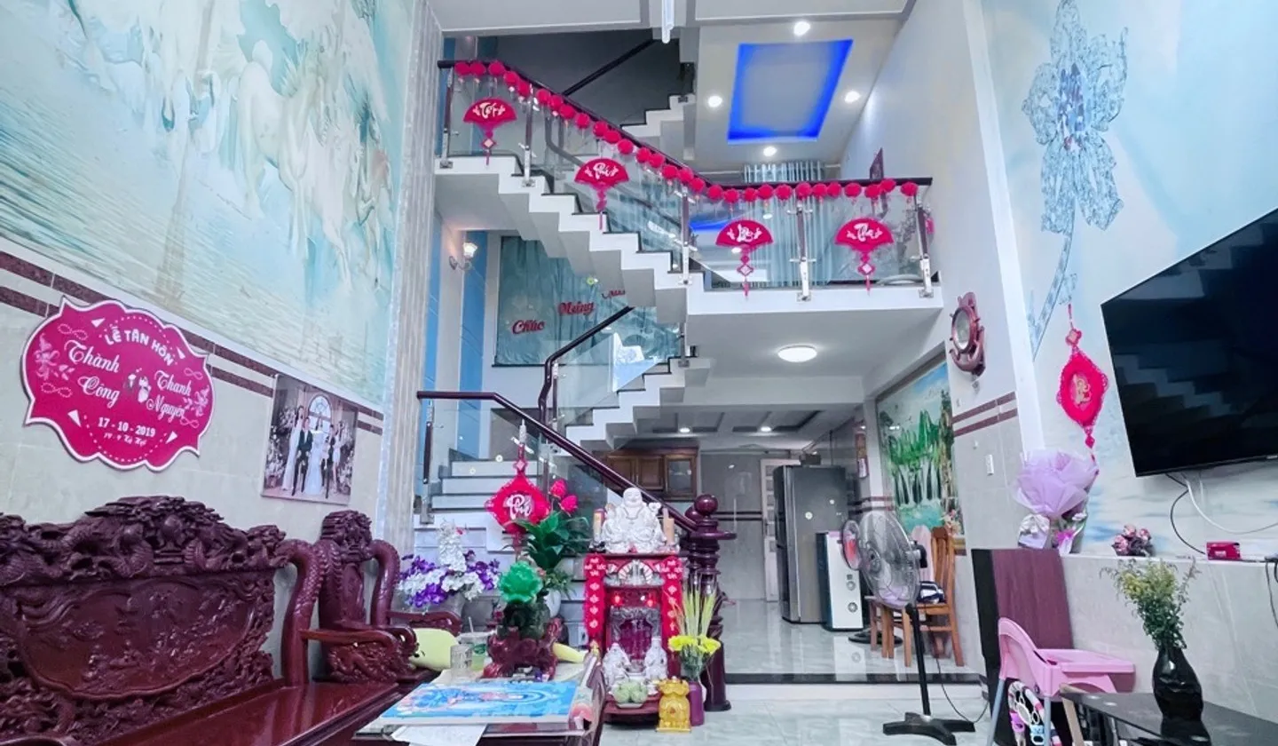 MT THỤT NGUYỄN VĂN CÔNG GIÁ TỐT MUA CHO THUÊ GIỮ TIỀN ĐẦU TƯ
💥 SỔ CHÍNH... Bán nhà mặt phố tại Hạnh Thông, Hồ Chí Minh 01