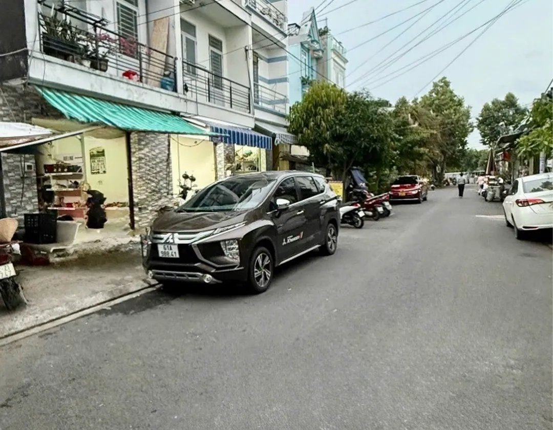 Căn hộ dịch vụ, tô Ký, phường Trung Mỹ Tây quận 12, gần đh giao thông vận tải,120m + 9 phòng... Bán nhà riêng tại Trung Mỹ Tây, Hồ Chí Minh 01
