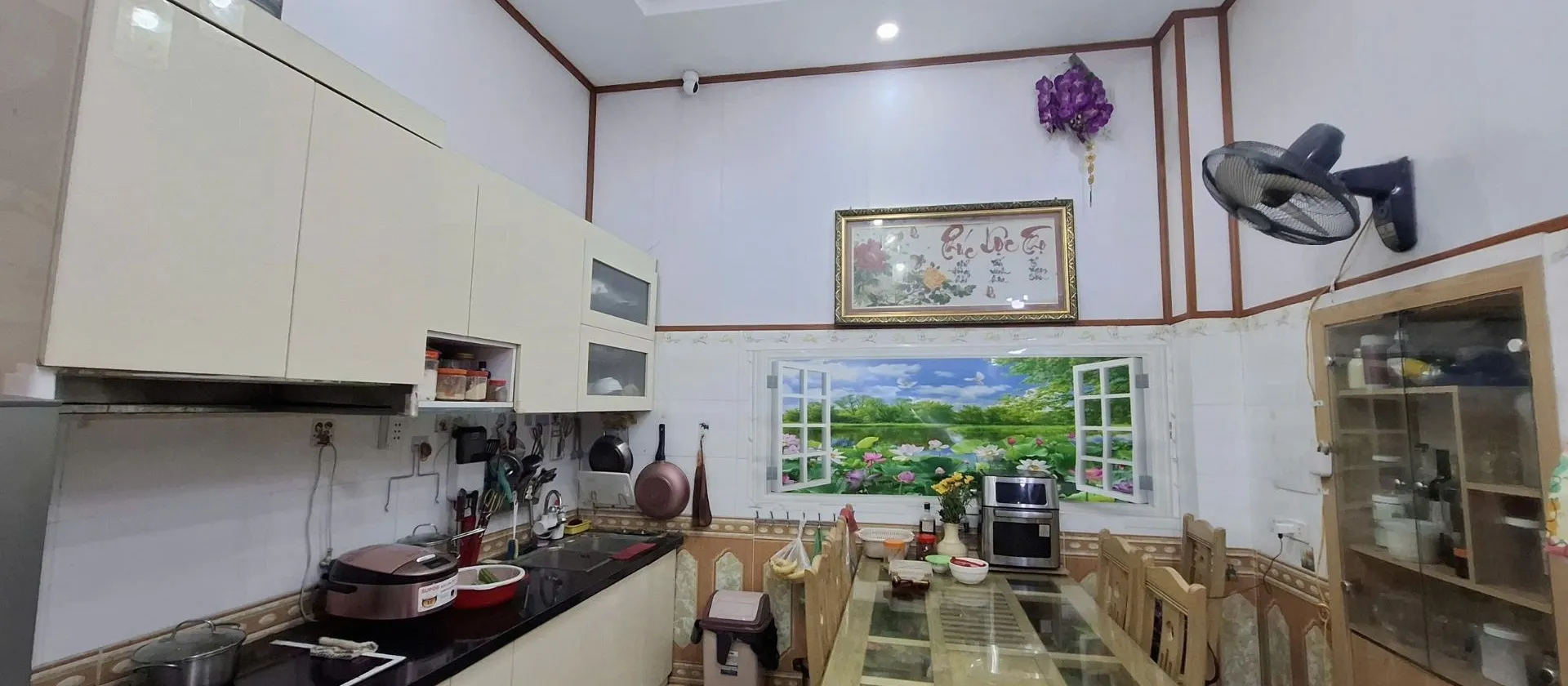Nhà lô góc 4 tầng, vị trí đắc địa Yên Hòa, mặt tiền rộng 5.5m và diện tích 41
cơ hội sở hữu hiếm có... Bán nhà riêng tại Yên Hòa, Hà Nội 01