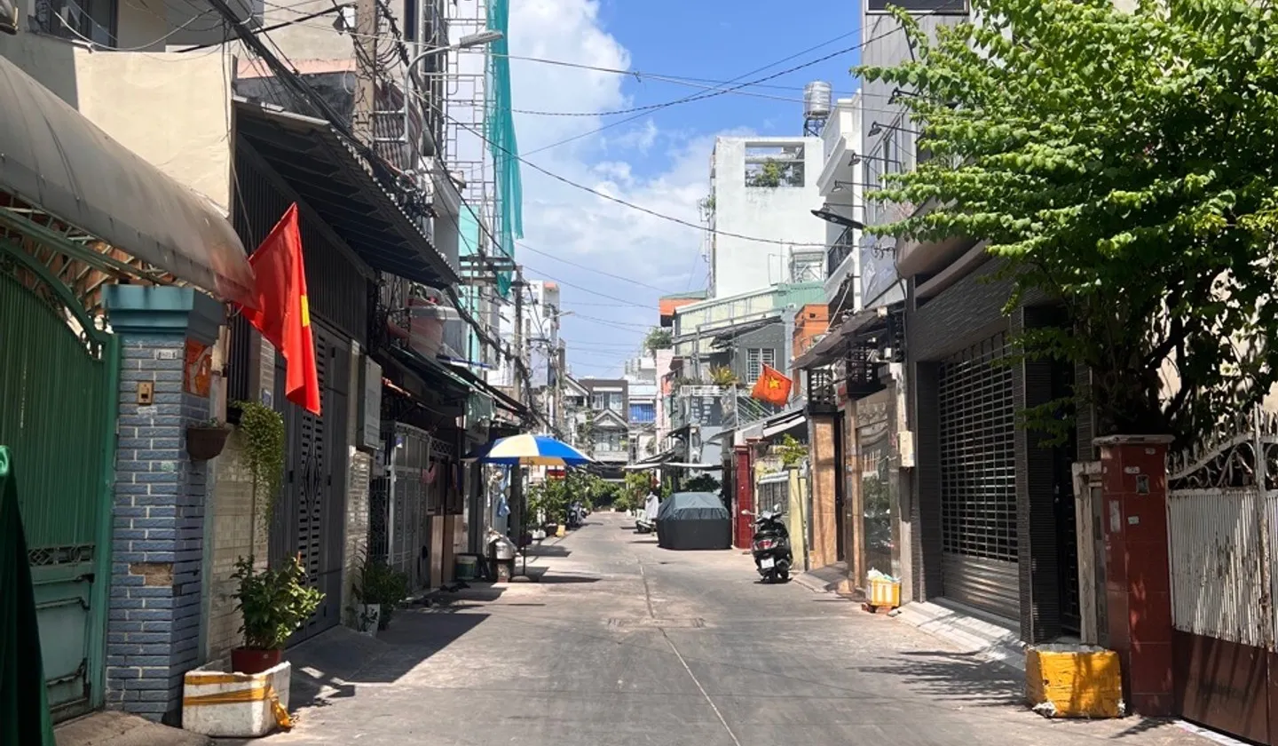 Nhà 3 tầng mặt tiền rộng gần phố ăn uống Phú Nhuận... Bán nhà riêng tại Phú Thọ Hòa, Hồ Chí Minh 01