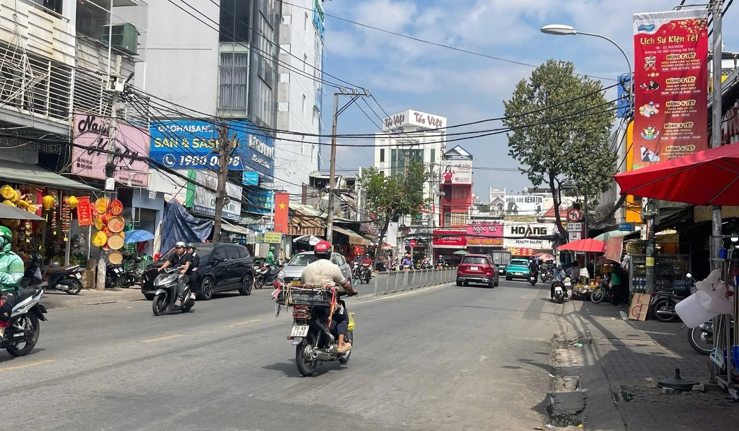 Nhà riêng 200m2 tại quận 7, giảm 1 tỷ, sổ có sẵn... Bán nhà riêng tại Tân Phú, Hồ Chí Minh 01