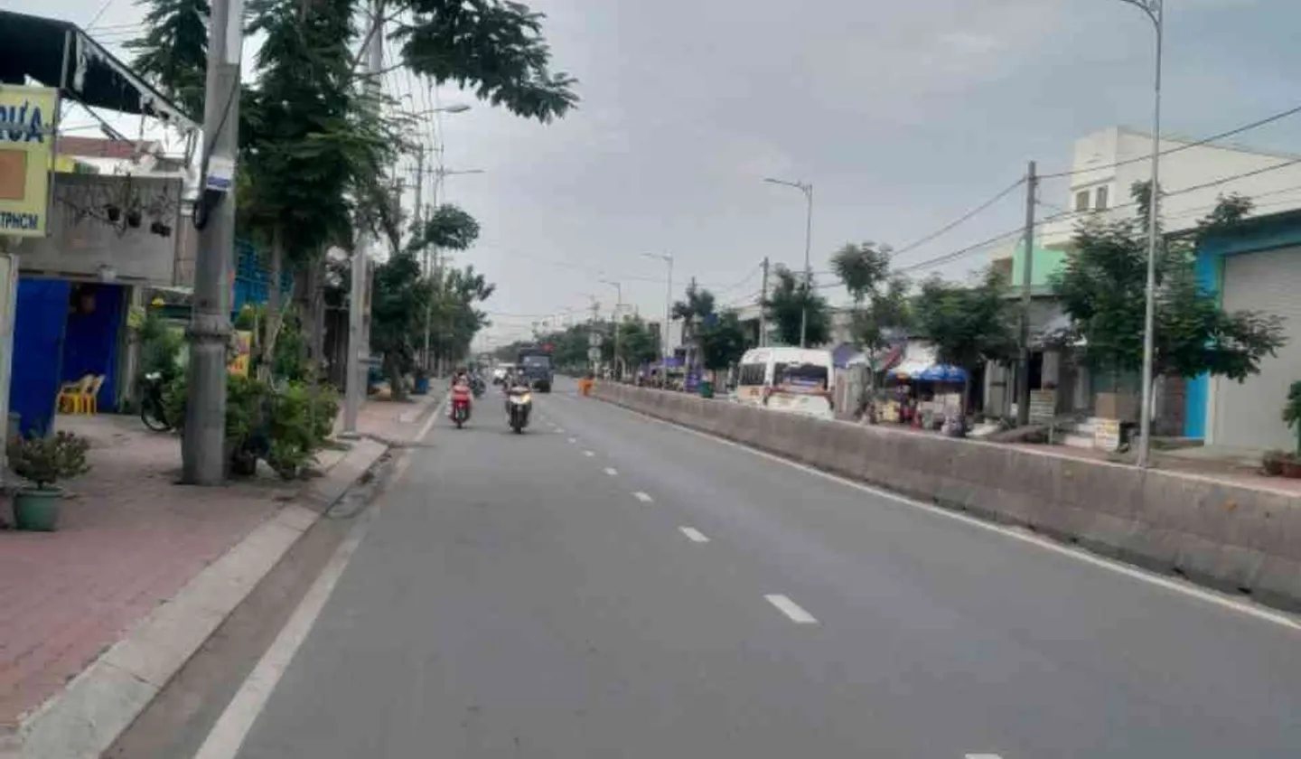Nhà mặt phố rộng thoáng, tiềm năng kinh doanh ngay Tân Nhựt Bình Chánh... Bán nhà mặt phố tại Tân Nhựt, Hồ Chí Minh 01