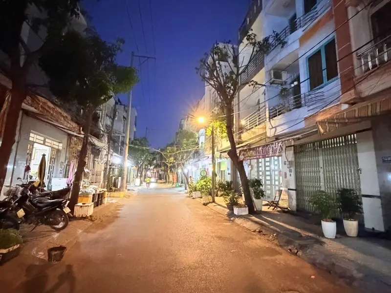 Nhà 4 tầng rộng rãi, mặt tiền hẽm lớn Gò Vấp gần Tân Bình... Bán nhà mặt phố tại An Hội Tây, Hồ Chí Minh 01