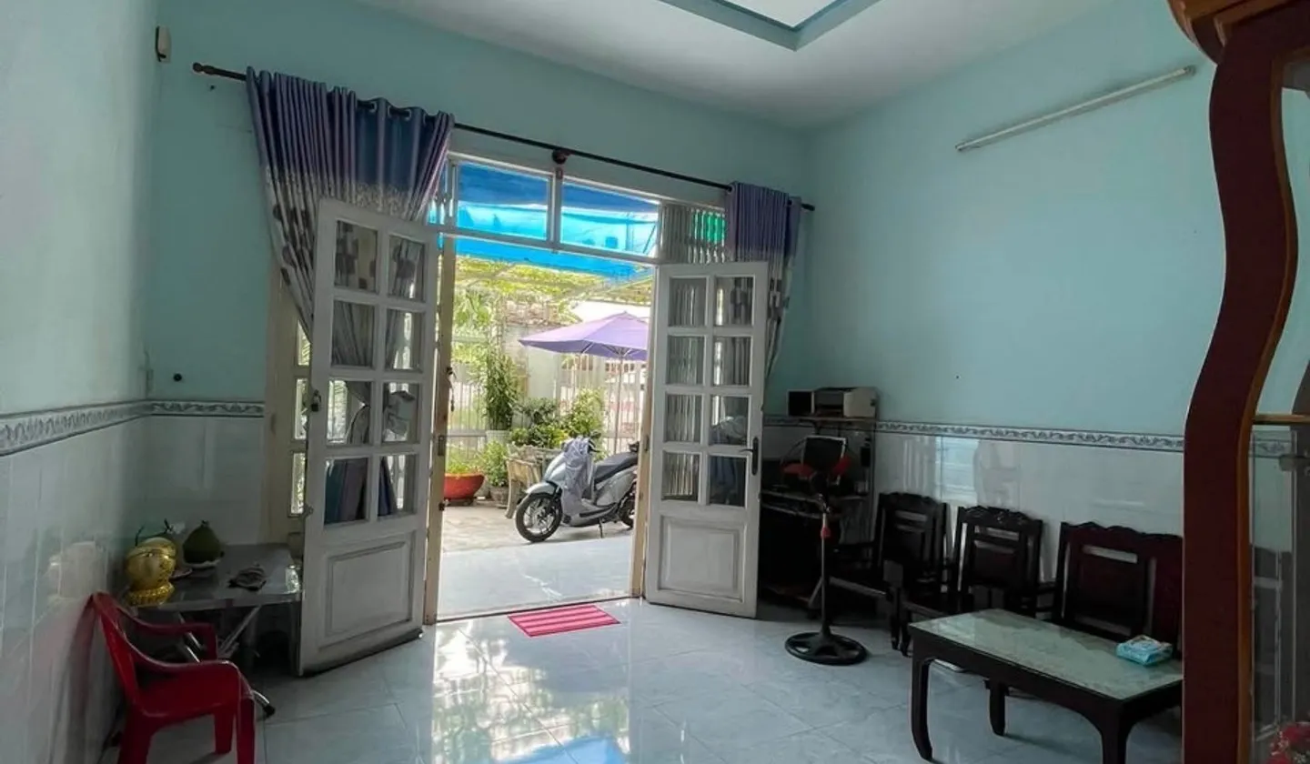 🔥 NHÀ HẺM THÔNG NGUYỄN VĂN QUÁ – TÔ KÝ – DT 4,5x19M – SÂN RỘNG ĐẬU VF3 – 1 TRỆT 1 LẦU – 5.3 TỶ... Bán nhà mặt phố tại Đông Hưng Thuận, Hồ Chí Minh 01