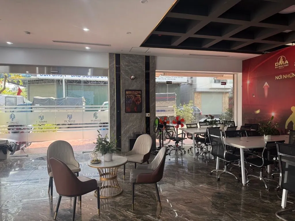 🔥 SIÊU TÒA NHÀ 7 TẦNG – LÔ GÓC MẶT PHỐ LÝ THÁNH TÔNG, TỪ SƠN 🔥

Dt 203m² MẶT TIỀN 12M 7 TẦNG... Bán nhà mặt phố tại Từ Sơn, Bắc Ninh 01